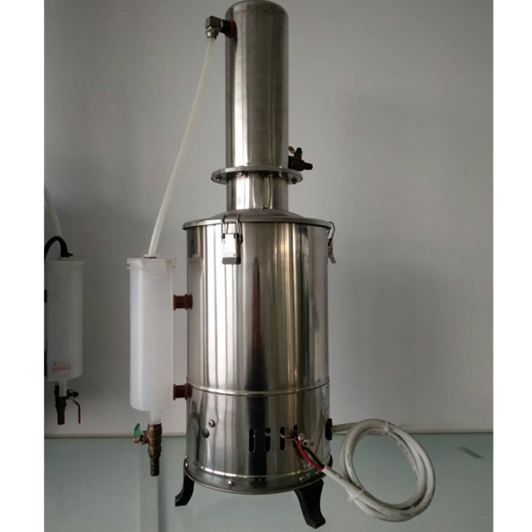 　蒸餾水器