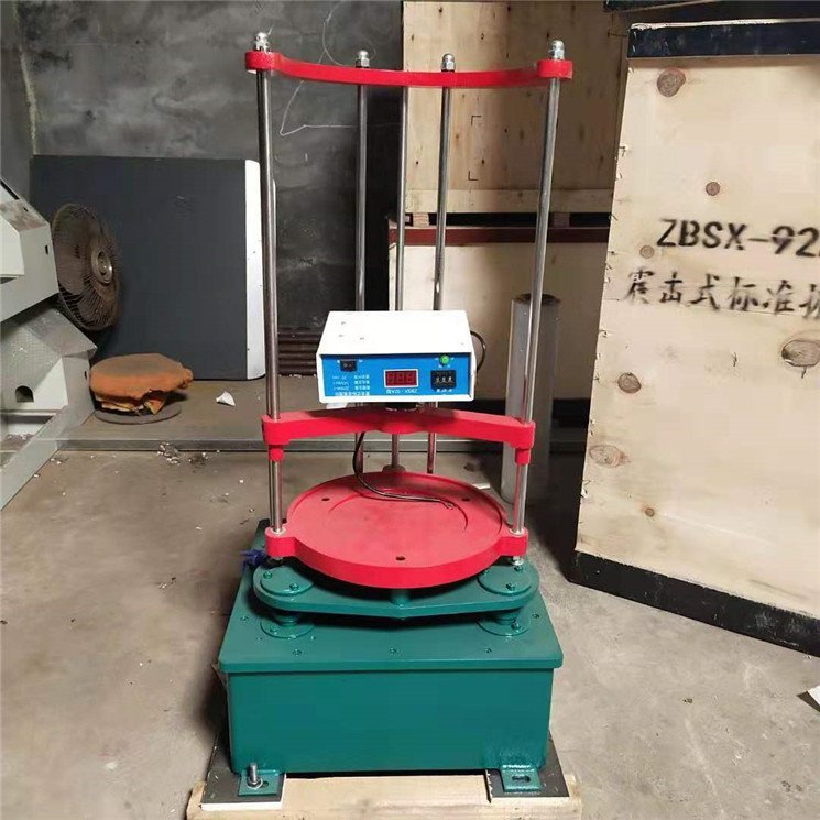 石家莊市頂擊式標(biāo)準(zhǔn)振篩機(jī)的使用要注意哪些事項(xiàng)
